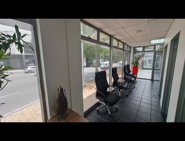 167M² RETAIL FOR SALE IN CLAREMONT